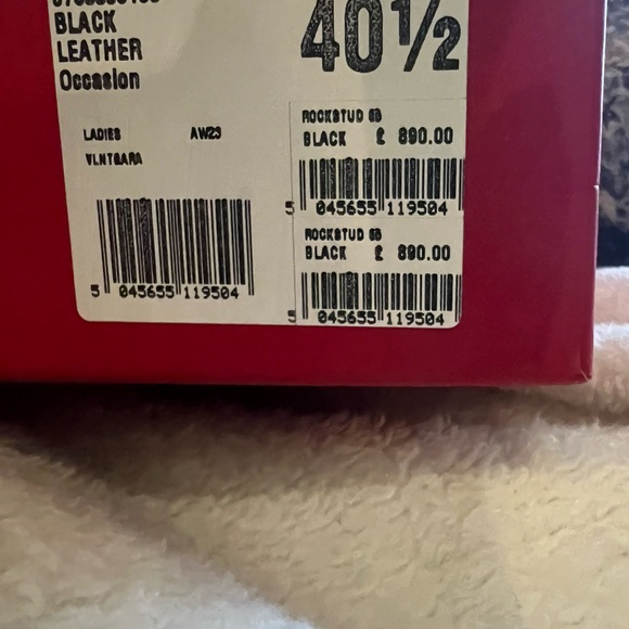 *BRAND NEW* size 40.5 Black on black Valentino Rockstud 60mm heels. - Picture 9 of 9